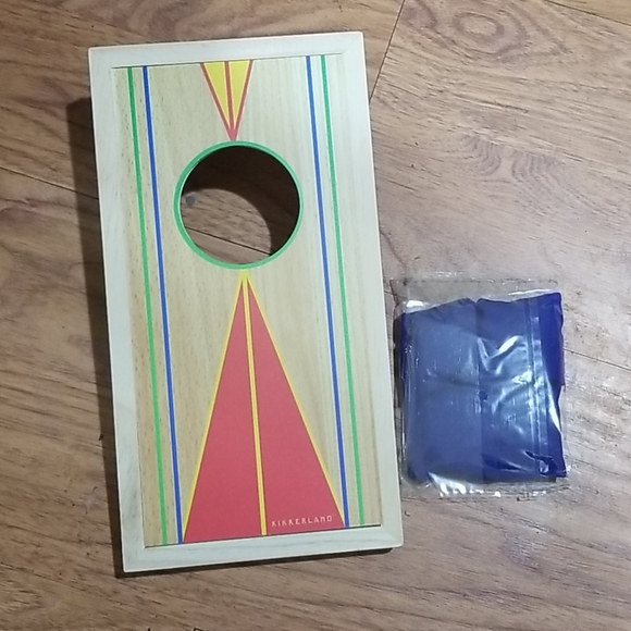 šSUPER FUN KIKKERLAND Desktop Bag Toss!!! - Picture 2 of 7